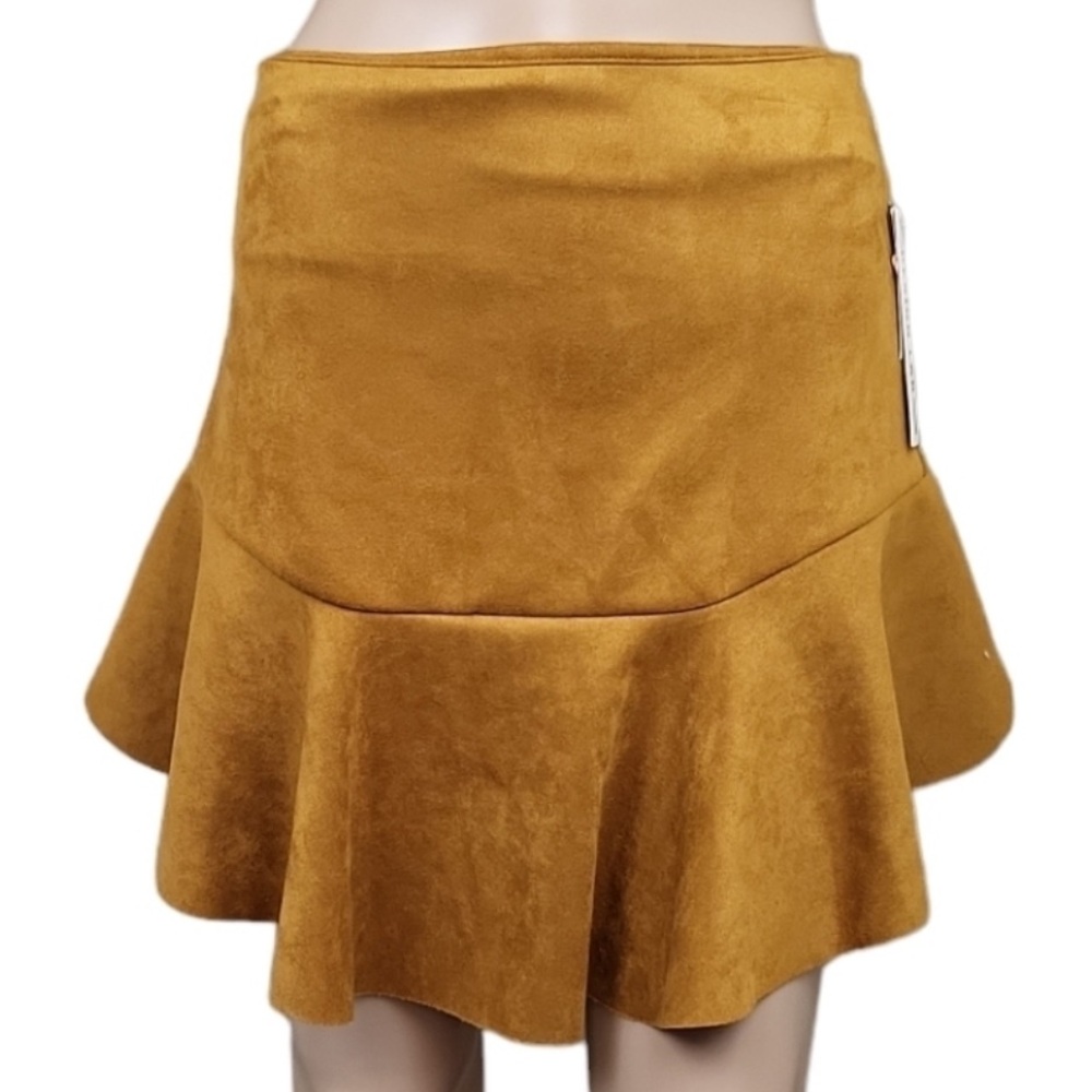 Design Lab Lord & Taylor Tan Faux Suede Skirt small pumpkin flowy high waisted